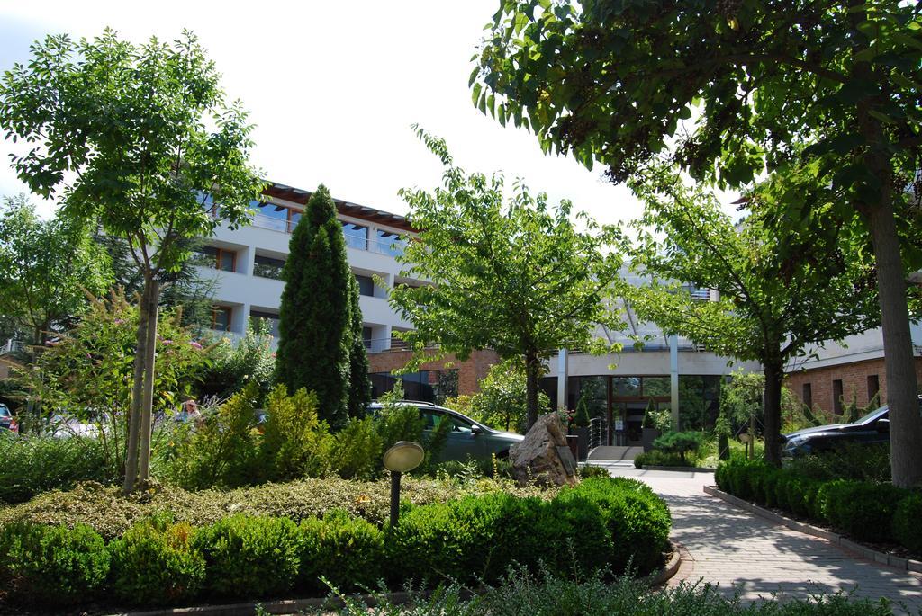 Residence Hotel Balaton Siofok Bagian luar foto